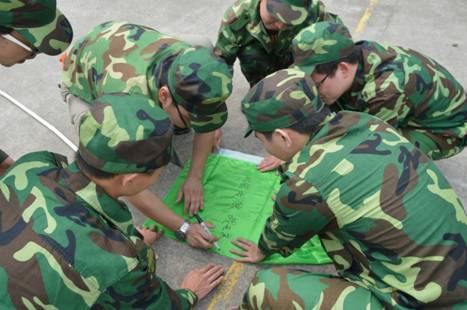 2015容大科技拓展訓練—沒有完美的個人，只有完美的團隊