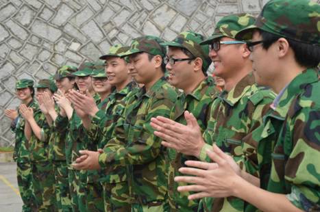 2015容大科技拓展訓練—沒有完美的個人，只有完美的團隊