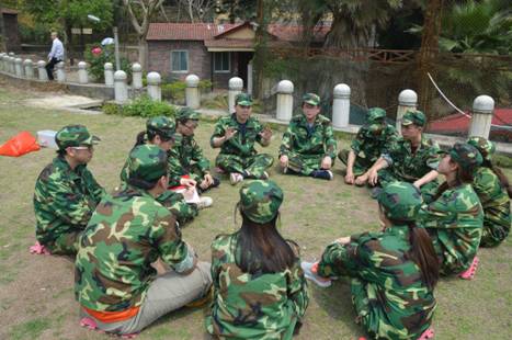 2015容大科技拓展訓練—沒有完美的個人，只有完美的團隊