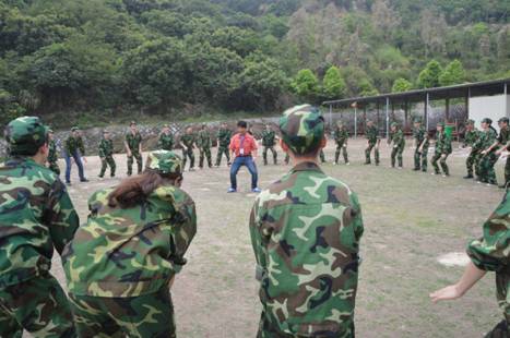 2015容大科技拓展訓練—沒有完美的個人，只有完美的團隊