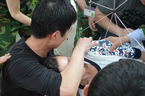 2015容大科技拓展訓練—沒有完美的個人，只有完美的團隊