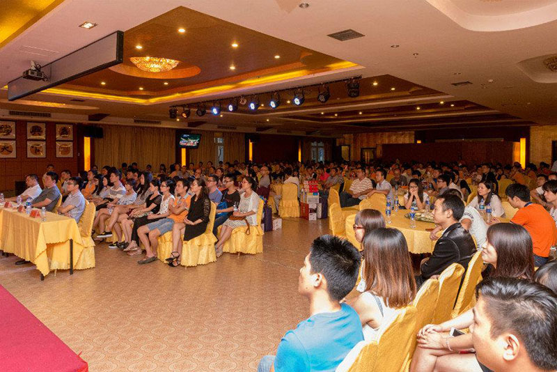 “濃情中秋 心系容大”2015年容大中秋博餅宴圓滿成功