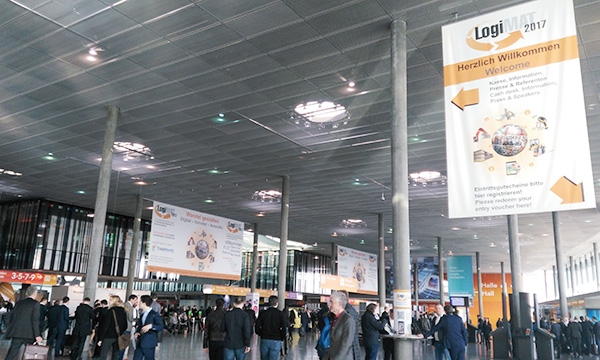 世界舞臺(tái)，容大秀